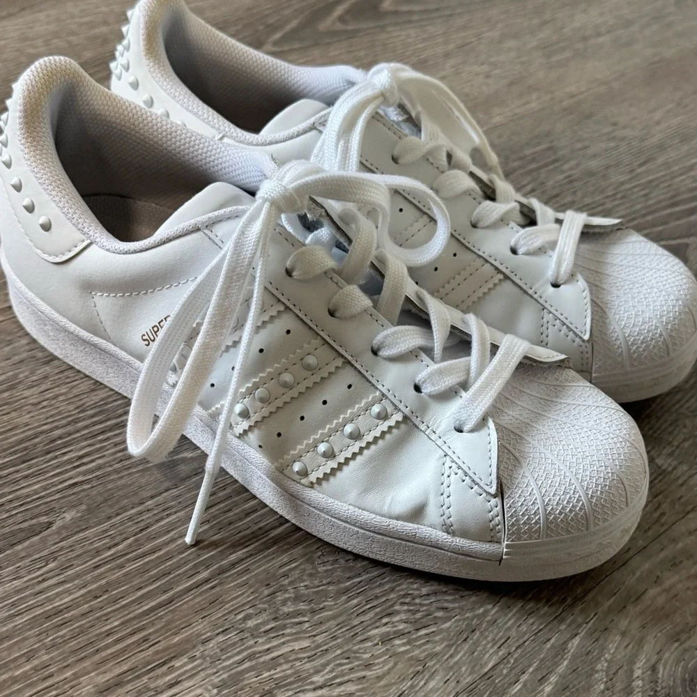 Adidas Studded Spikes White Superstars Sneakers 6 - Picture 4 of 12